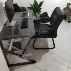 مكتب بتصميم (k) لون أسود . bureau design (k) noir